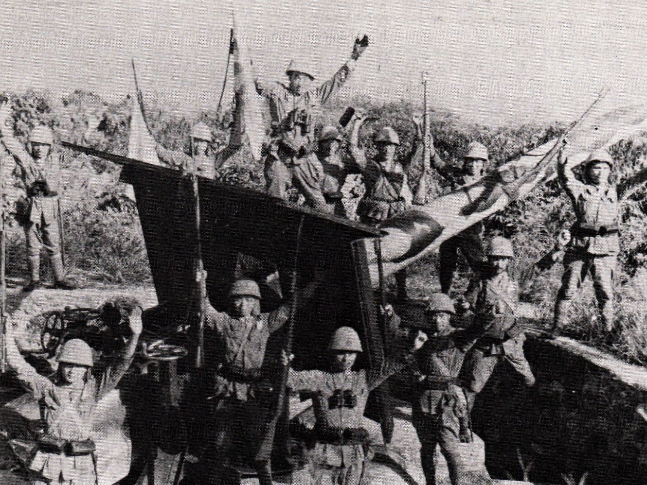 Japanese arrive on the island - Feb 1942 - IWM